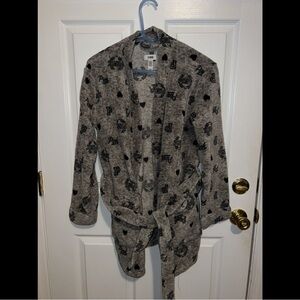 PINK Victoria's Secret Gray and Black Patterned Robe